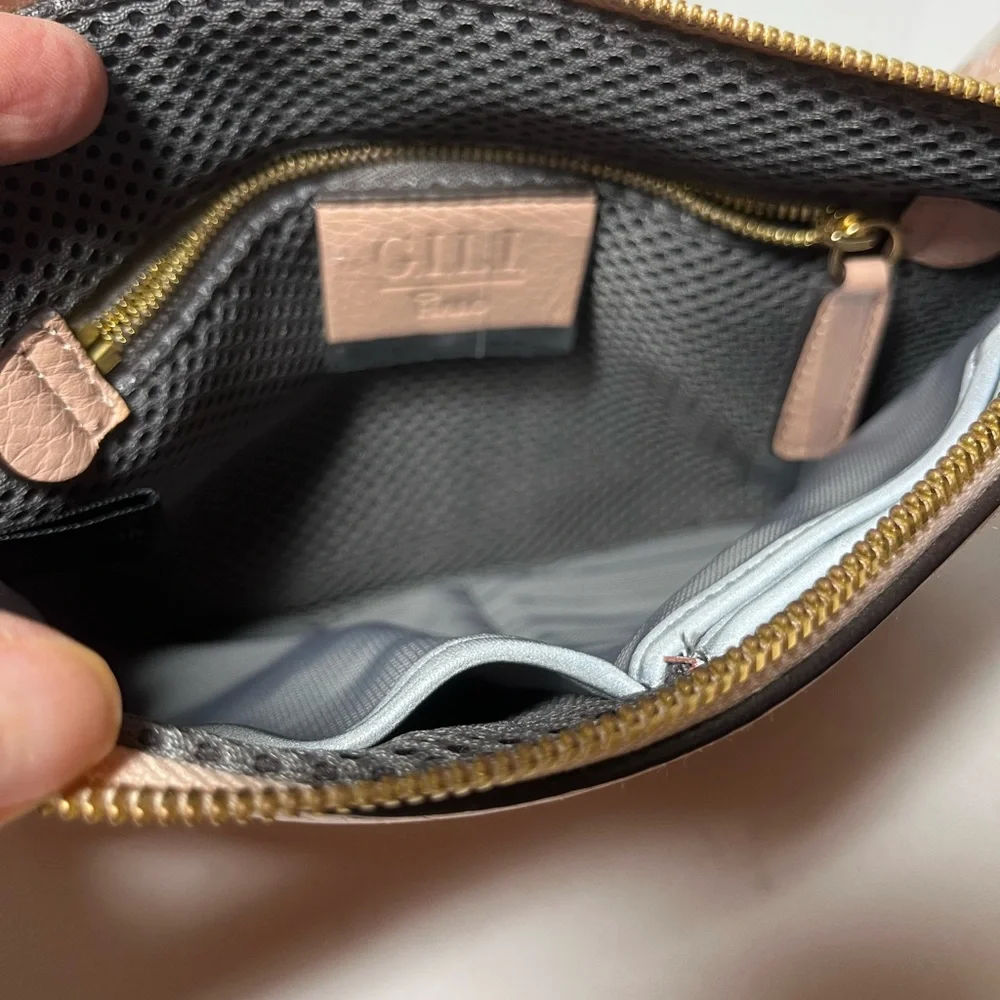 G.I.L.I. Halo Clutch/Accessories Bag